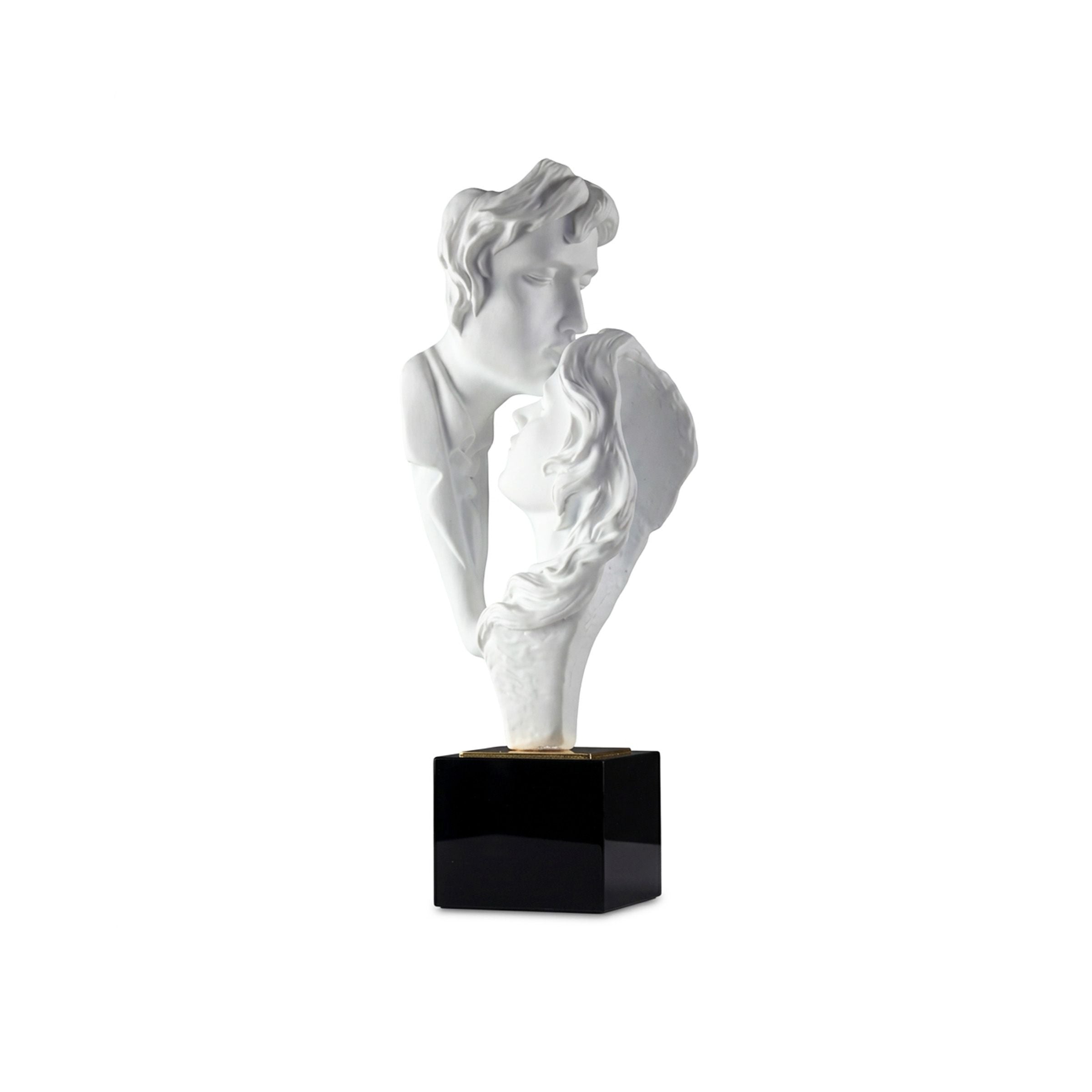 Statue-White 12x8x34cm (4.72x3.15x13.39inch) 377W